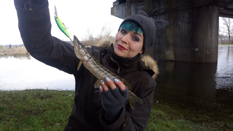 Рыбалка на реке Неман зимой - ловля щуки в Беларуси ... | Отчеты о рыбалке в Беларуси