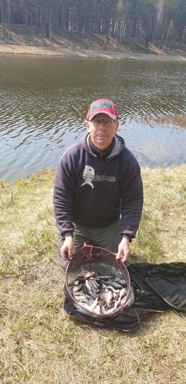  Сегодня между НС 1 и рыбозаградителем.Пробовал ловить плотву ... | Отчеты о рыбалке в Беларуси