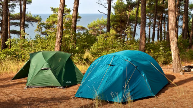 Выбрать место для палатки